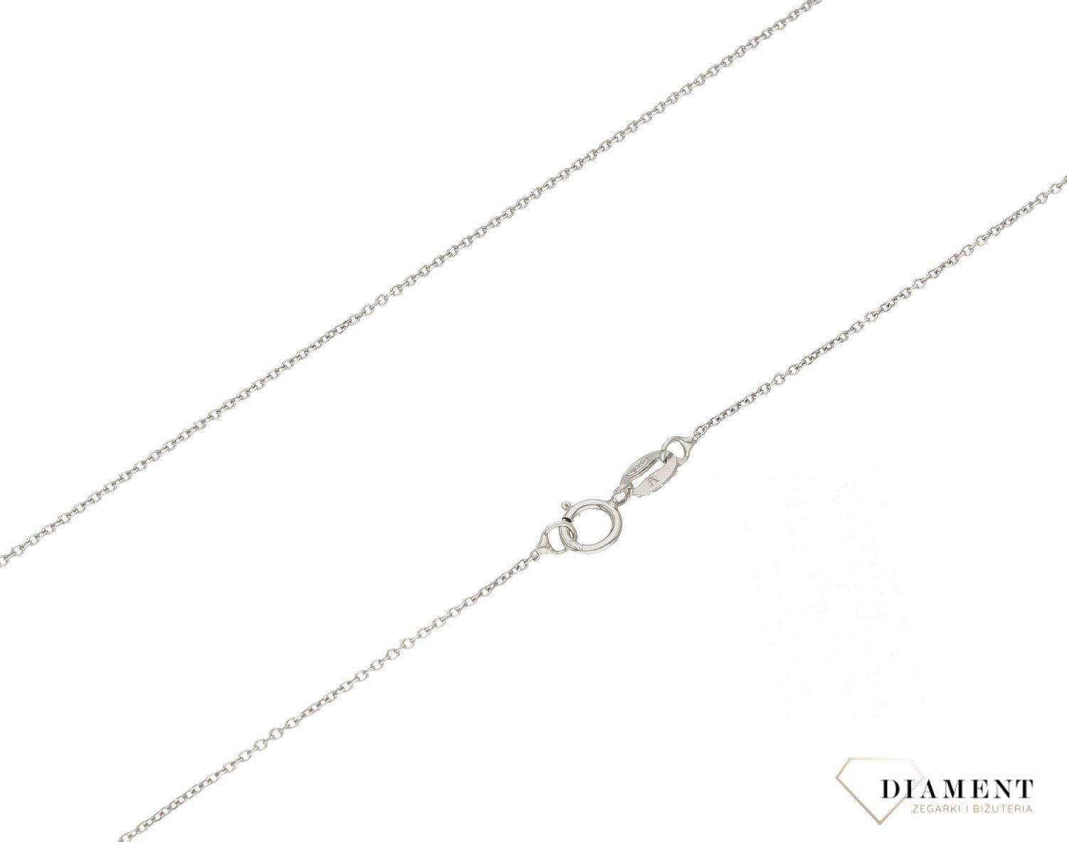 Srebrny łańcuszek 925 ankier 0,6 mm długi 65 cm DIA-LAN-5988-925 0,6mm. Efektowny splot, który przez swoją uniwersalną strukturę jest idealną bazą do rozmaitych wisiorków oraz dodatków. . Łańcuszek to bardzo dobry pomysł na 1.jpg